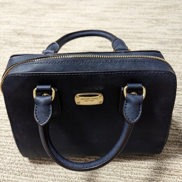 Navy Michael Kors Cross Body Bag - Excellent Condition 💙 - Picture 6 of 7